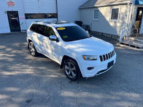 Used 2015 Jeep Grand Cherokee Overland AWD/4WD image 2