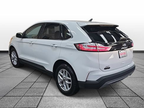 Used 2024 Ford Edge SEL image 7