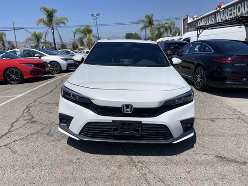 Used 2024 Honda Civic Sport Touring image 3