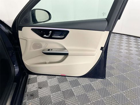 Certified 2022 Mercedes-Benz C 300 4MATIC Sedan image 27