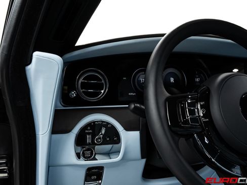 Used 2025 Rolls-Royce Spectre AWD/4WD image 33