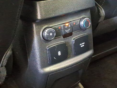 Used 2018 Ford Explorer Limited AWD/4WD image 23