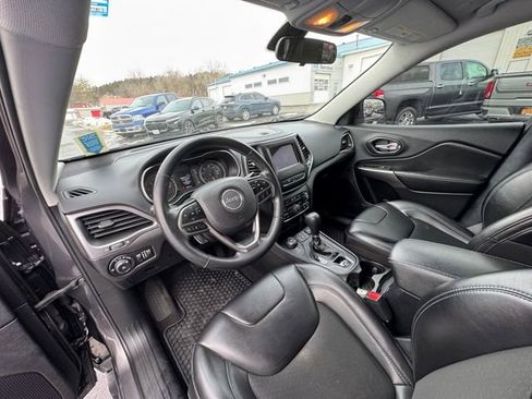 Used 2020 Jeep Cherokee Latitude Plus w/ Cold Weather Group image 88