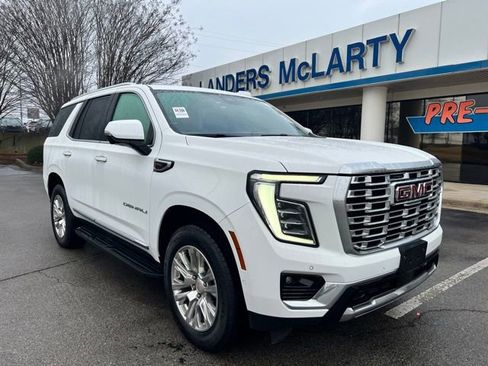 Used 2025 GMC Yukon Denali image 2