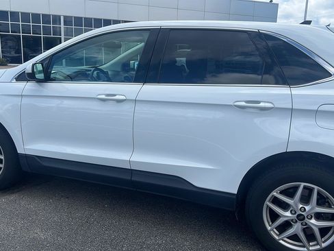 Used 2023 Ford Edge SEL AWD/4WD image 10