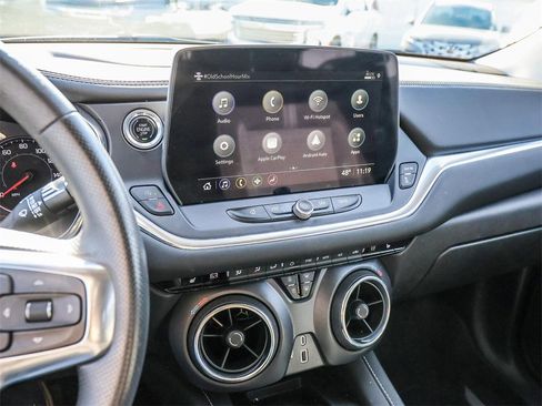 Used 2024 Chevrolet Blazer LT w/ Convenience Package image 32