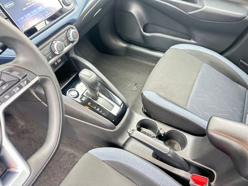 Used 2025 Nissan Versa SV image 41