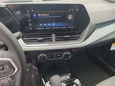 New 2026 Chevrolet Trax LT w/ Driver Confidence Package image 28