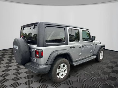 Used 2018 Jeep Wrangler Unlimited Sport S AWD/4WD image 4