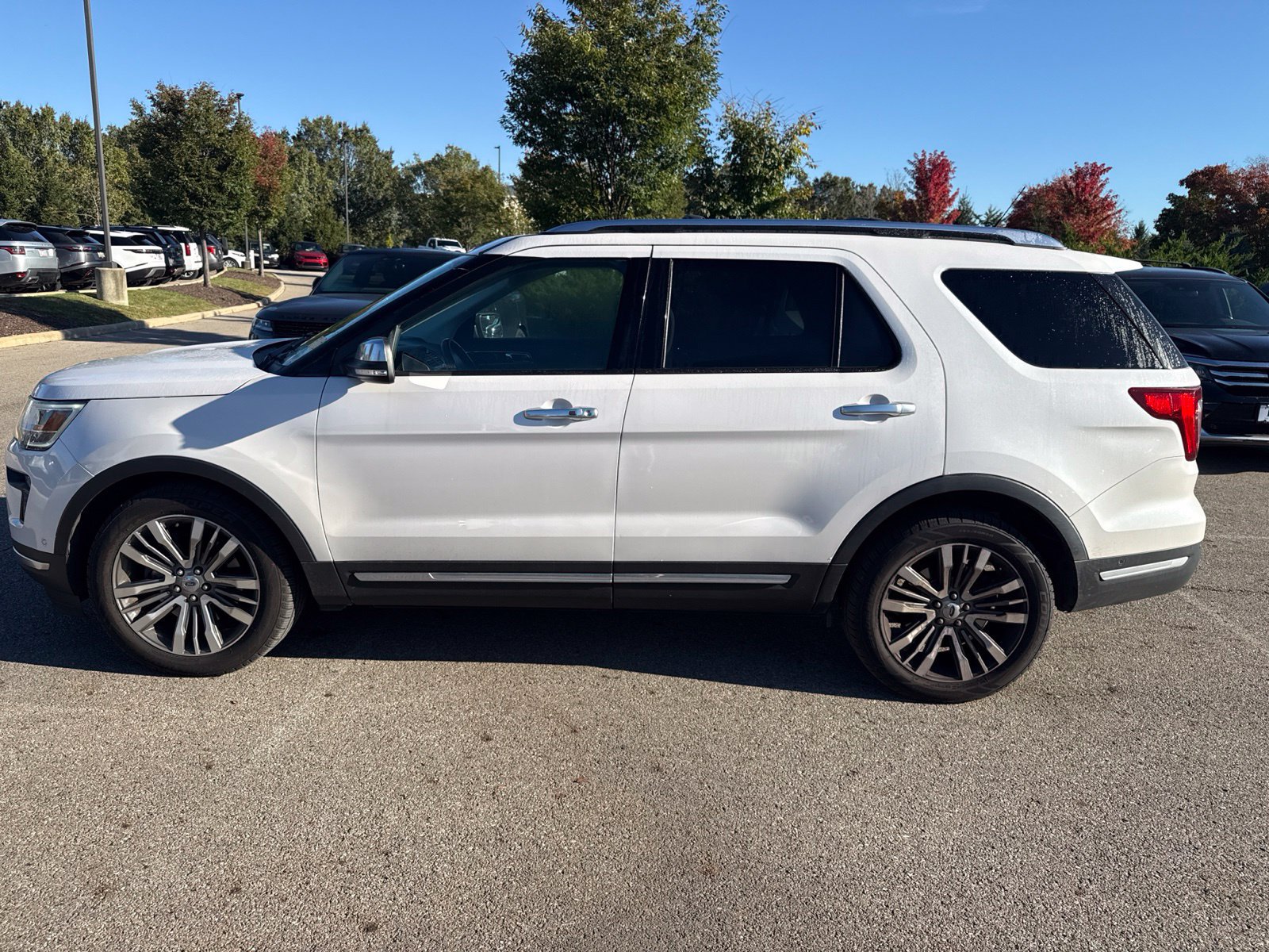 Used 2018 Ford Explorer Platinum AWD/4WD image 8