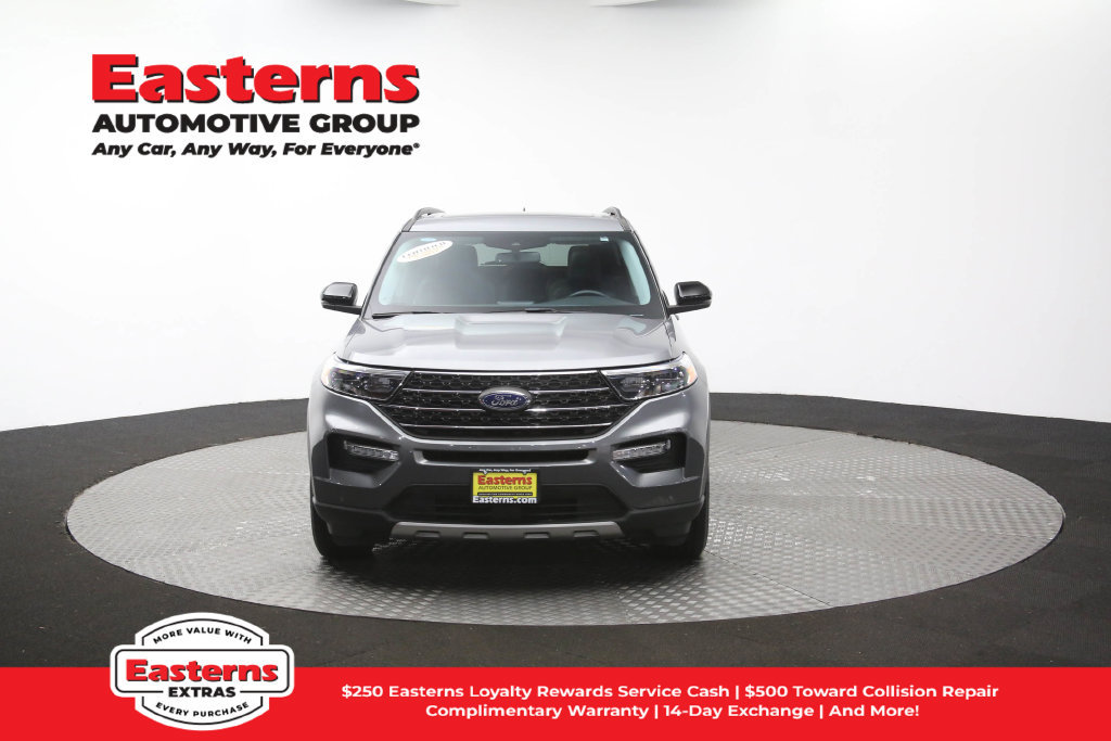 Used 2024 Ford Explorer XLT w/ Equipment Group 202A AWD/4WD image 56