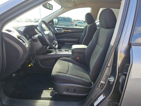 Used 2019 Nissan Pathfinder SV FWD image 4