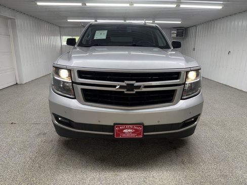 Used 2019 Chevrolet Suburban LT AWD/4WD image 3