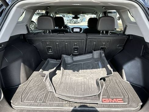 Used 2022 GMC Terrain SLE w/ Driver Convenience Package AWD/4WD image 15