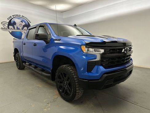 Used 2025 Chevrolet Silverado 1500 LT Trail Boss w/ Convenience Package II AWD/4WD image 13