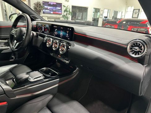Used 2021 Mercedes-Benz CLA 250 4MATIC image 53