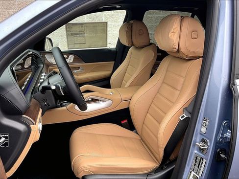 New 2026 Mercedes-Benz GLE 580 4MATIC image 9