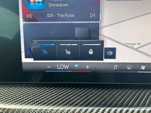 New 2026 BMW X5 M60i image 34