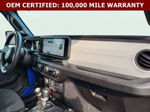 Used 2024 Jeep Gladiator Sport AWD/4WD image 18