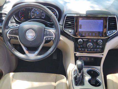 Used 2019 Jeep Grand Cherokee Limited RWD image 26