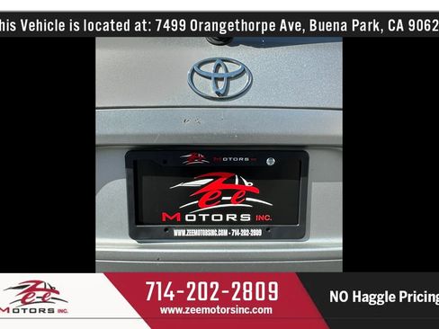 Used 2006 Toyota Sequoia SR5 AWD/4WD image 64