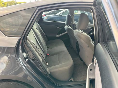 Used 2013 Toyota Prius Two w/ Preferred Accessory Pkg FWD image 31