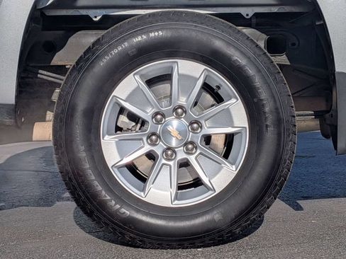 Used 2025 Chevrolet Silverado 1500 LT AWD/4WD image 12