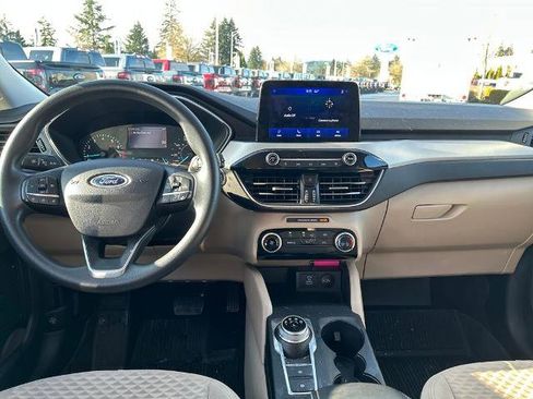 Certified 2022 Ford Escape SE image 6