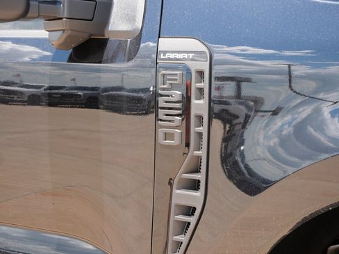 New 2026 Ford F250 Lariat w/ Black Appearance Package AWD/4WD image 8