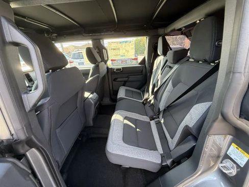 New 2025 Ford Bronco 4-Door image 25