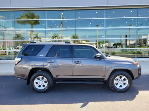 Used 2021 Toyota 4Runner SR5 Premium w/ Moonroof Package image 3