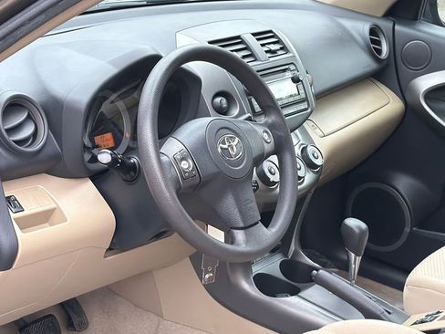 Used 2012 Toyota RAV4 4WD w/ Upgrade Value Pkg image 26