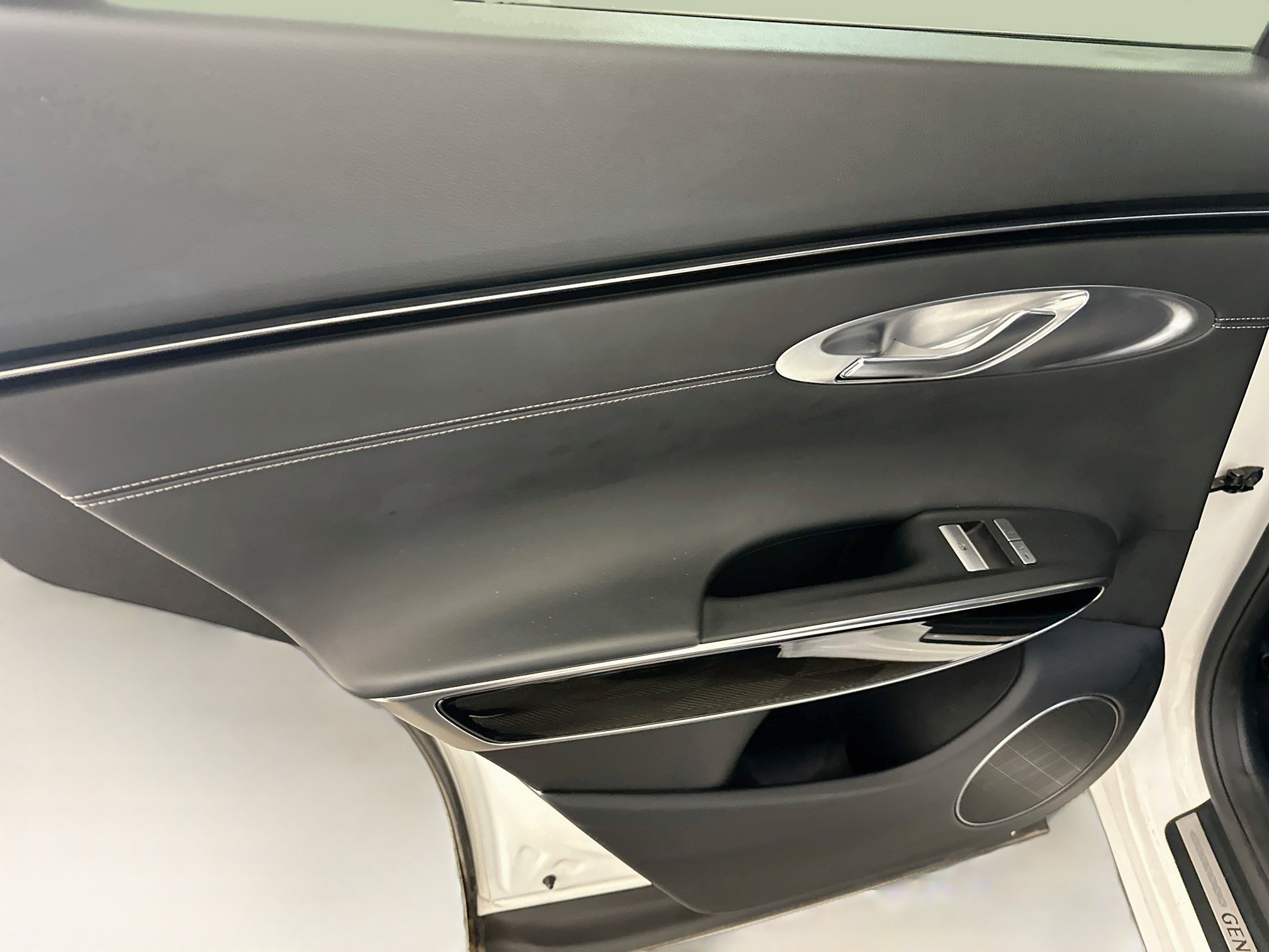 Used 2025 Genesis GV70 2.5T AWD/4WD image 27
