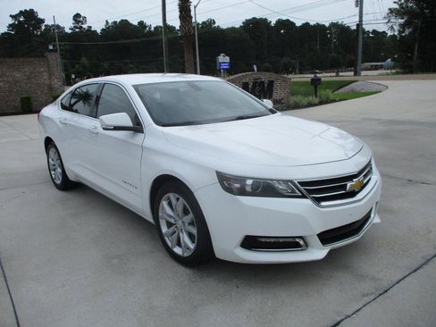 Used 2019 Chevrolet Impala LT FWD image 24