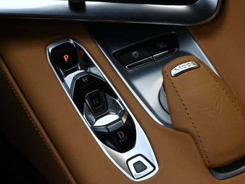 Used 2023 Chevrolet Corvette Stingray Premium Cpe w/ Z51 Performance Package RWD image 16