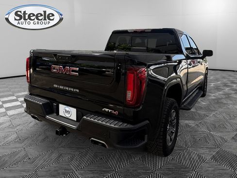 Used 2024 GMC Sierra 1500 AT4 w/ Technology Package AWD/4WD image 5