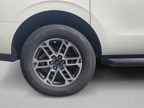 New 2026 Ford Expedition Max Active RWD image 15