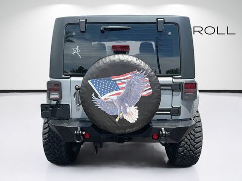 Used 2016 Jeep Wrangler Sport w/ Connectivity Group AWD/4WD image 4