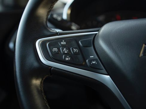 Used 2023 Chevrolet Equinox LT image 6