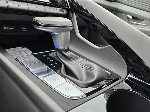New 2026 Hyundai Elantra SEL Sport FWD image 14
