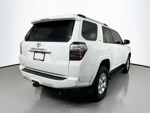Used 2021 Toyota 4Runner SR5 Premium AWD/4WD image 4