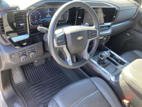 Used 2024 Chevrolet Silverado 1500 LTZ w/ LTZ Convenience Package II image 12