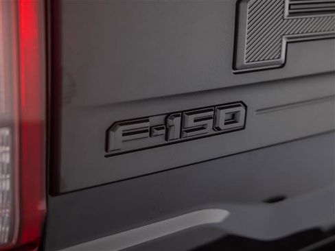 Used 2025 Ford F150 Raptor AWD/4WD image 38