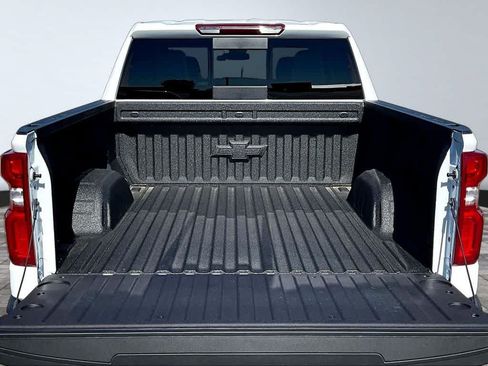 New 2026 Chevrolet Silverado 1500 RST w/ Dark Appearance Package AWD/4WD image 10