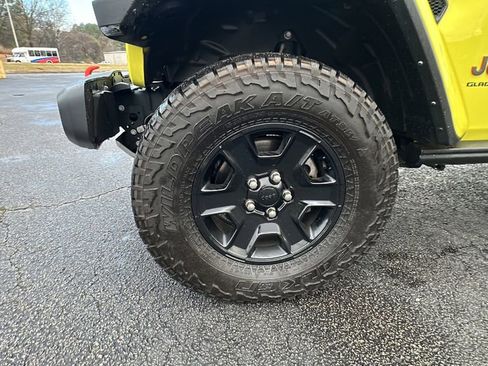 Used 2023 Jeep Gladiator Mojave w/ LED Lighting Group image 10