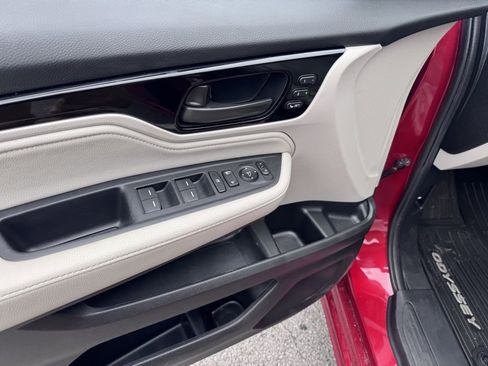 Used 2025 Honda Odyssey Touring image 20