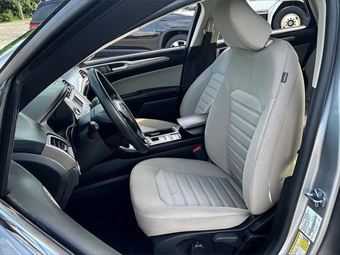 Used 2020 Ford Fusion S image 27