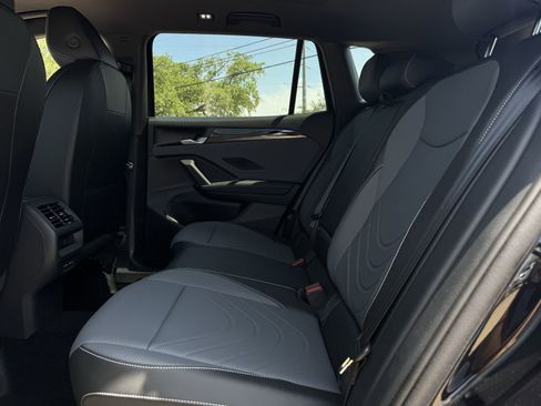 New 2026 Volkswagen Tiguan SE R-Line FWD image 28