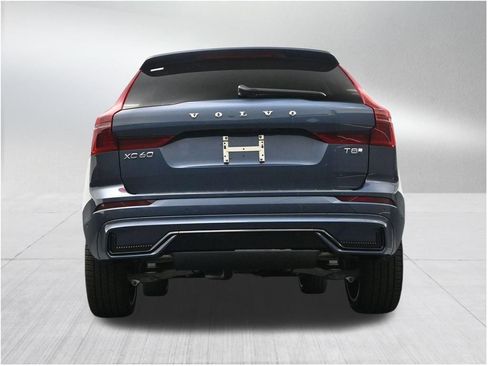 New 2026 Volvo XC60 T8 Ultra w/ Protection Package Premier AWD/4WD image 24