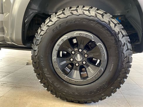 Used 2018 Ford F150 Raptor w/ Equipment Group 802A Luxury image 25